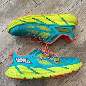 Hoka One One Clifton Sneakers
